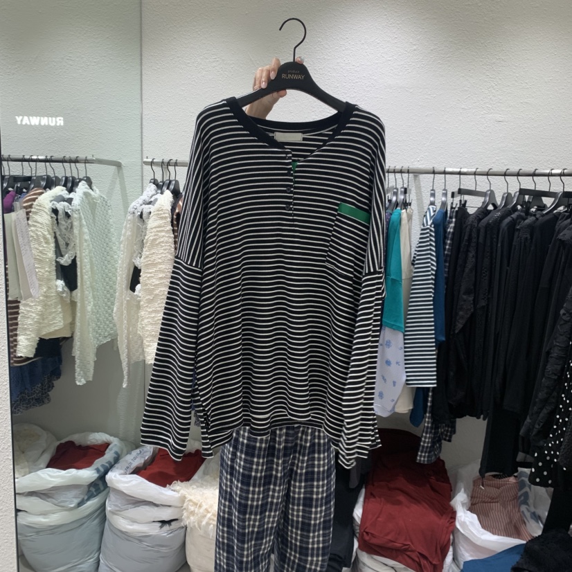 RUNWAY-런웨이東大門代購女士新款時尚真品熱賣人氣長袖T恤RUNWAY長袖T恤圖色1