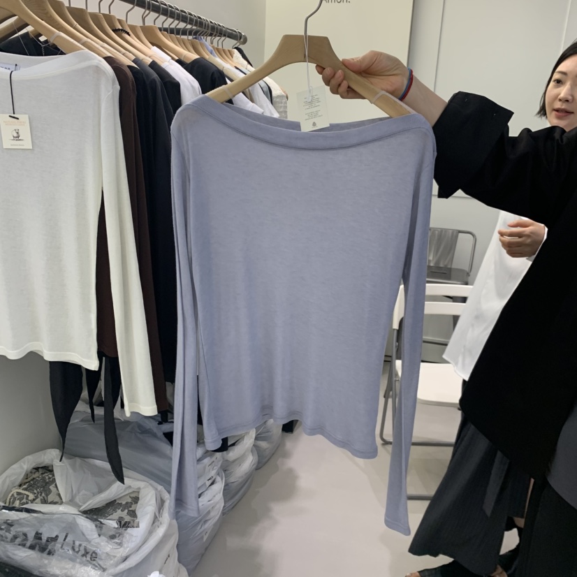 AMON韓國直郵女裝新款休閑時尚推薦人氣熱賣真品長袖T恤AMON長袖T恤圖色1