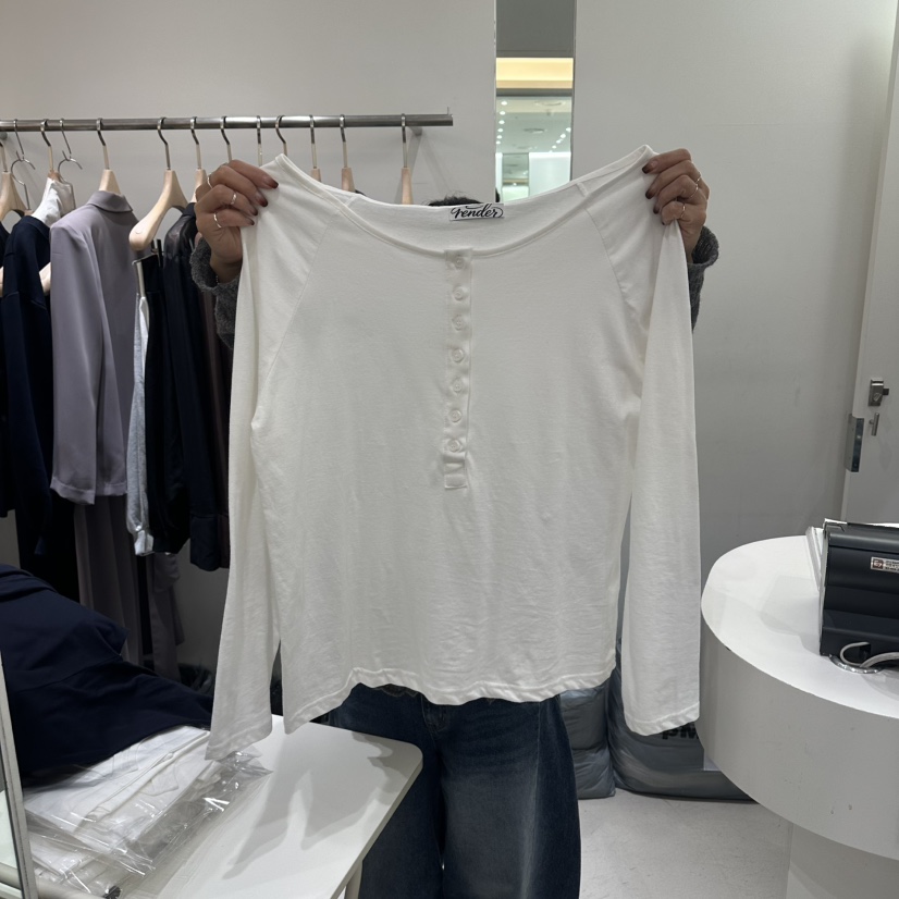 RENDER東大門實拍女士新款休閑熱賣真品人氣長袖T恤不含內搭RENDER長袖T恤圖色1