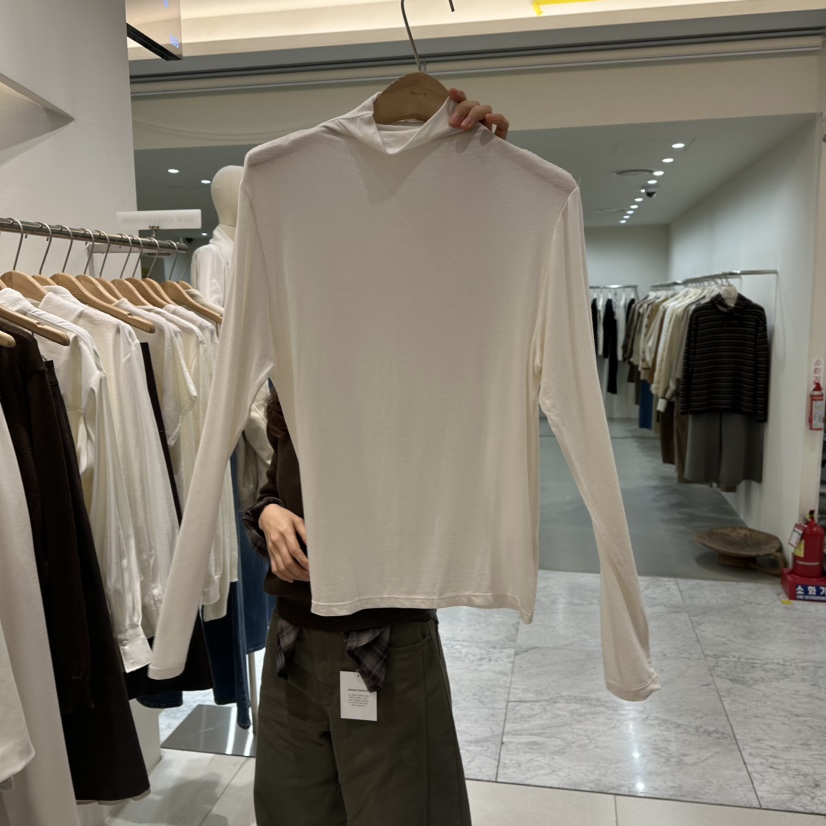 BLUEI-D/N SHARP東大門直郵女士新款休閑時尚熱賣長袖T恤Blue i-d/N SHARP長袖T恤圖色4白色