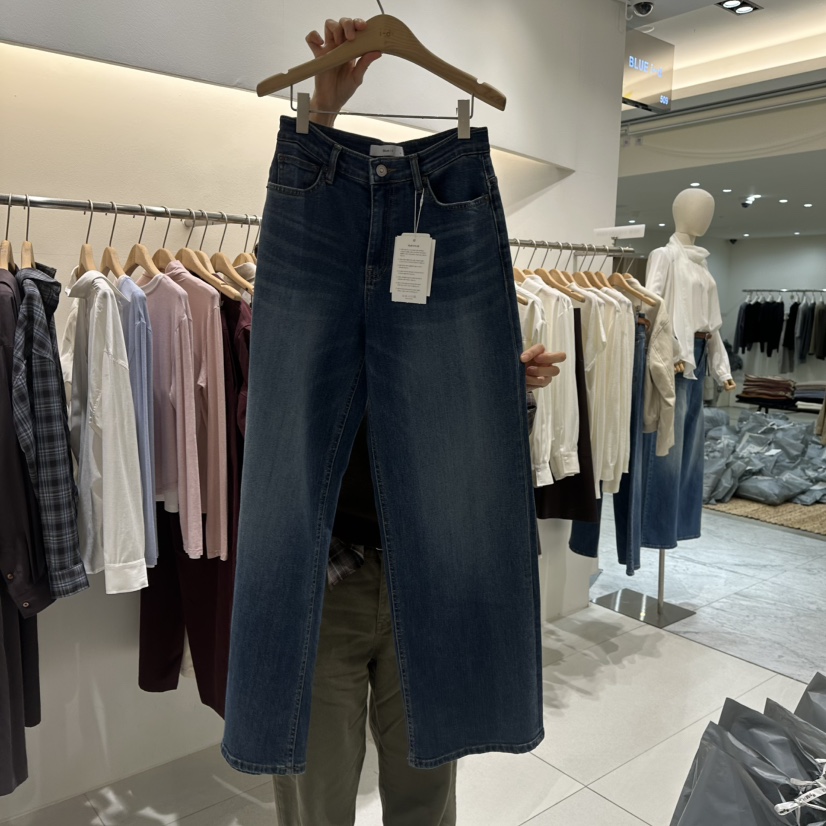 BLUEI-D/N SHARP東大門實拍女裝新品時尚真品人氣牛仔褲Blue i-d/N SHARP牛仔褲圖色2