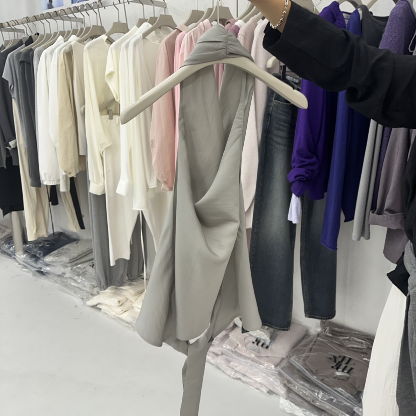 LEPI韓國直郵女裝新品熱賣人氣真品推薦吊帶背心不含內搭LEPI吊帶/背心
