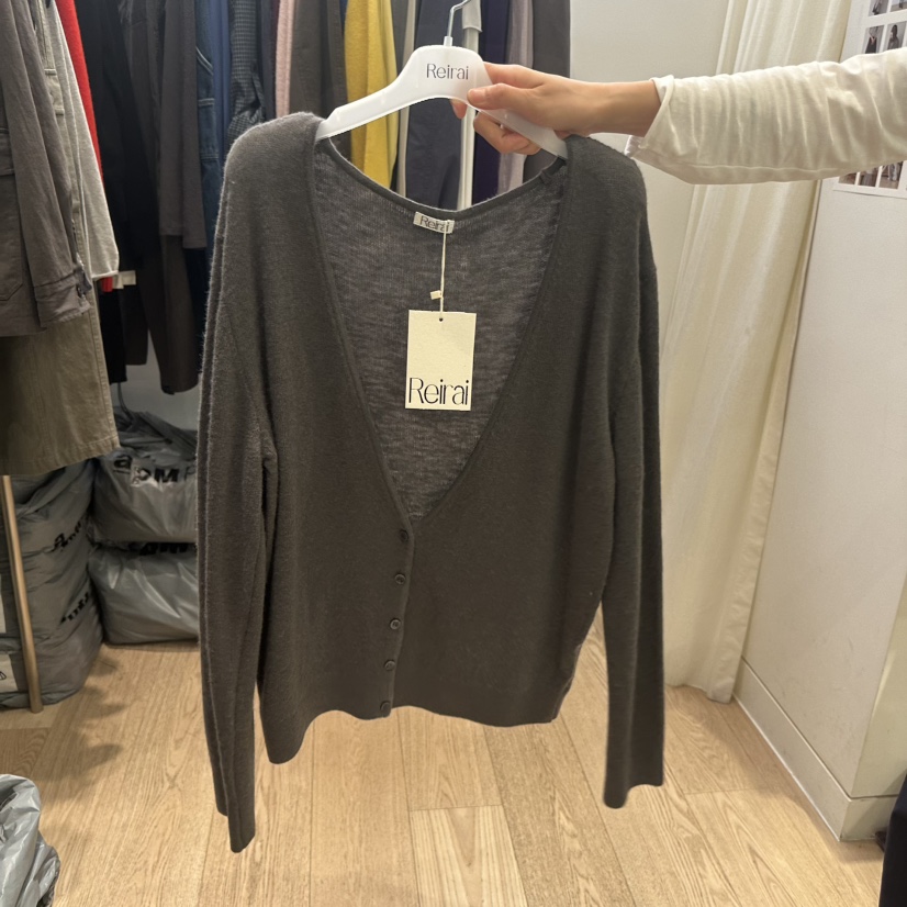 REIRAI東大門代購女裝新品真品休閑針織衫V領羊絨深V開衫Reirai針織衫圖色2