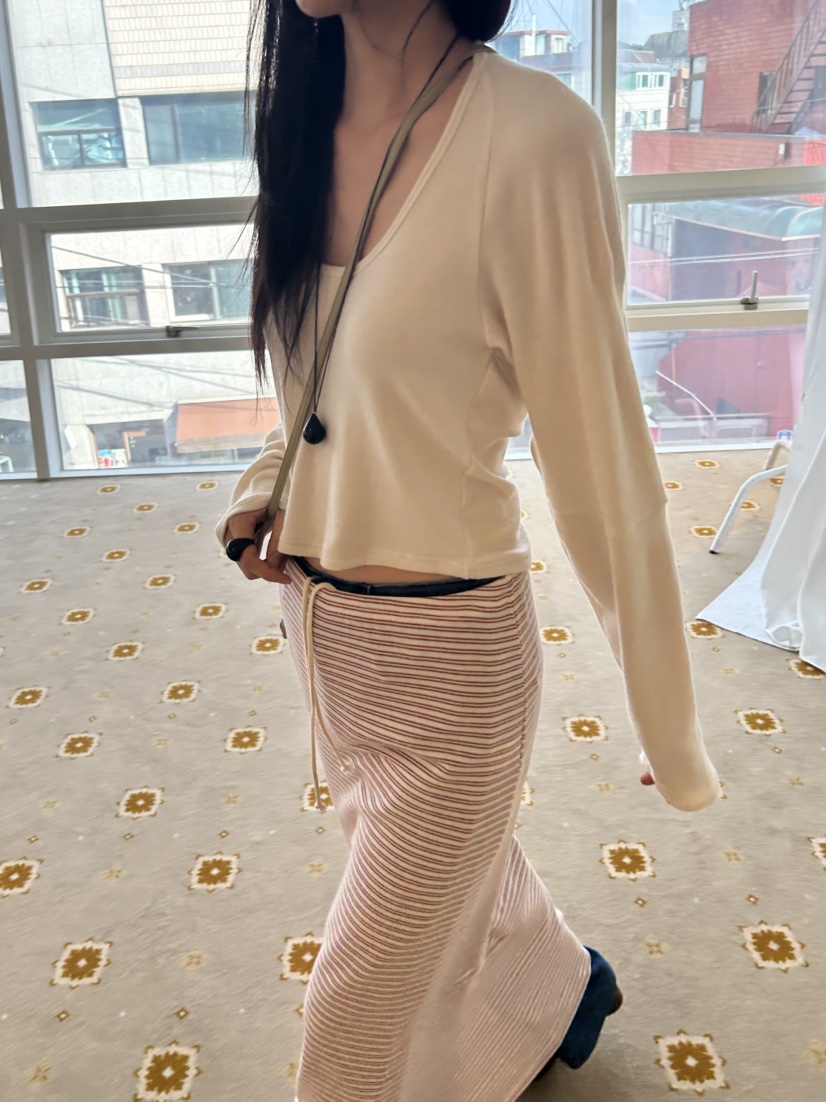 ME MO韓國代購女裝新款休閑真品時尚熱賣職業推薦長袖T恤ME MO長袖T恤