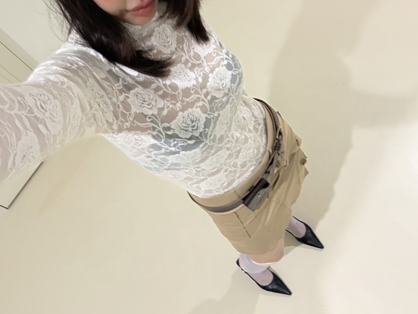 PLATFORM-L韓國代購女裝新品真品推薦長袖T恤花朵高領蕾絲PLATFORM-L長袖T恤