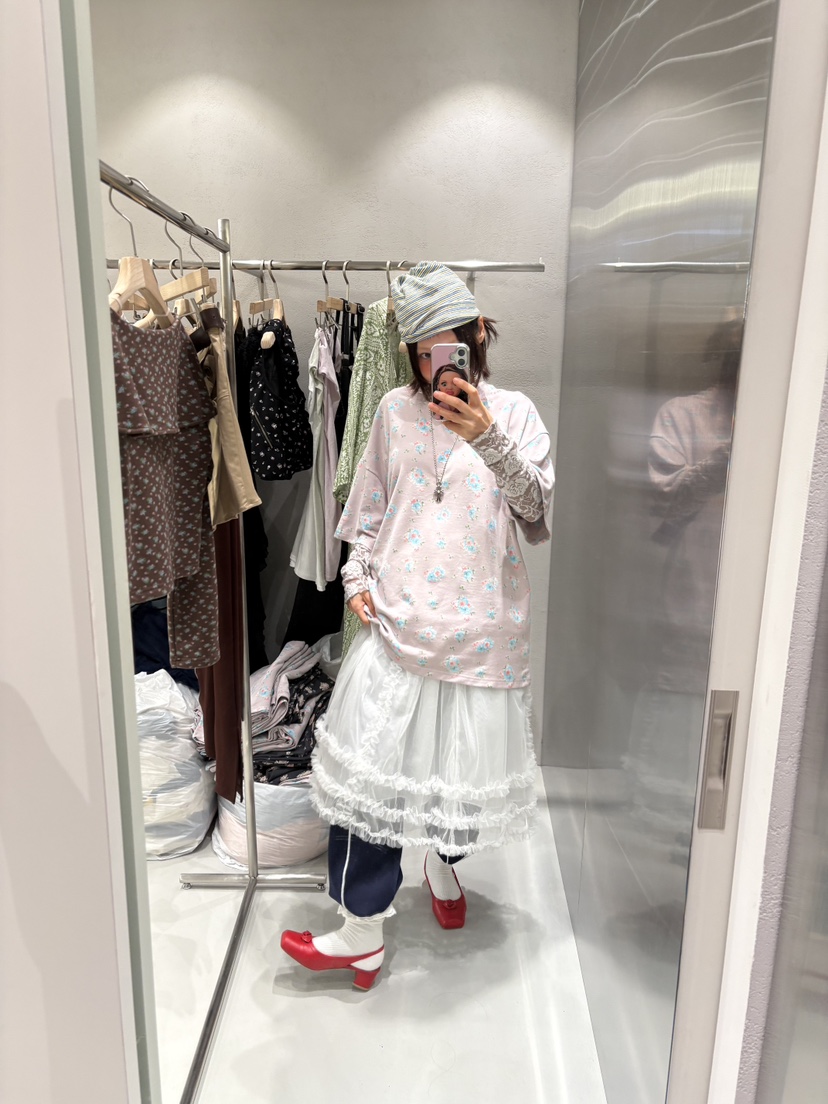PLATFORM-L韓國代購女裝新品真品推薦長袖T恤花朵高領蕾絲PLATFORM-L長袖T恤