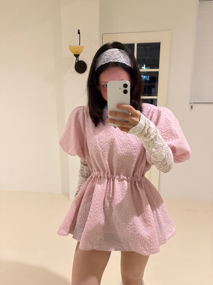 PLATFORM-L韓國代購女裝新品真品推薦長袖T恤花朵高領蕾絲PLATFORM-L長袖T恤