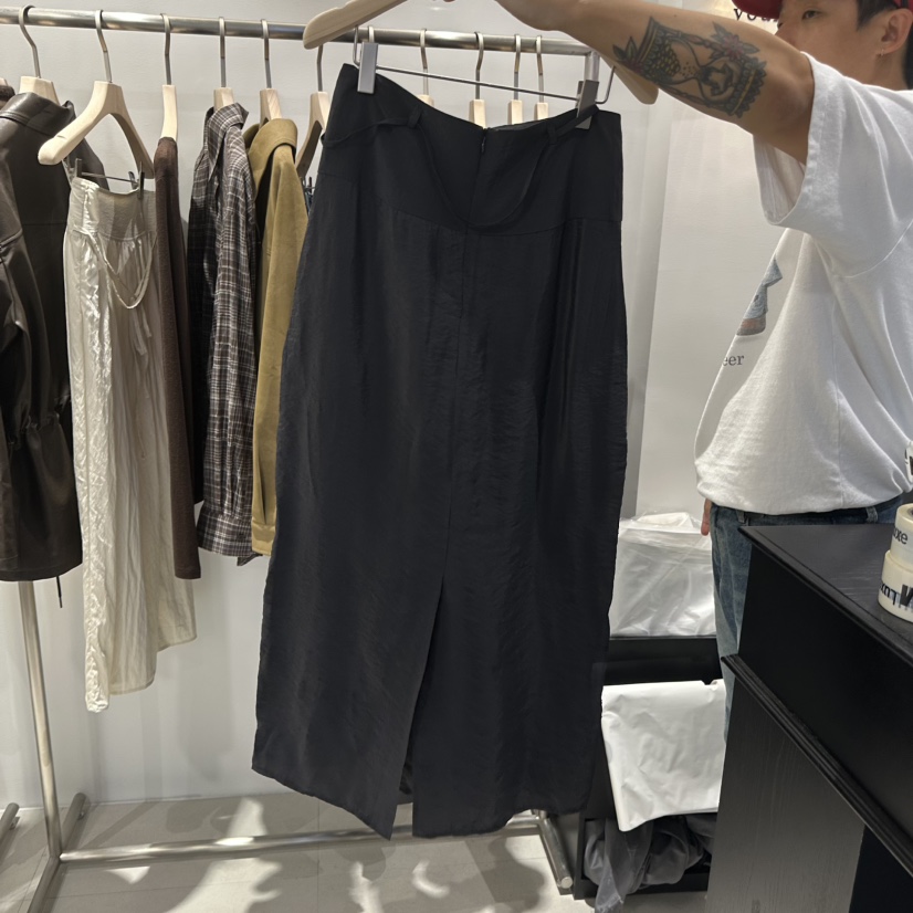 YOUR東大門實拍女裝新品人氣真品休閑推薦時尚熱賣職業長裙YOUR長裙