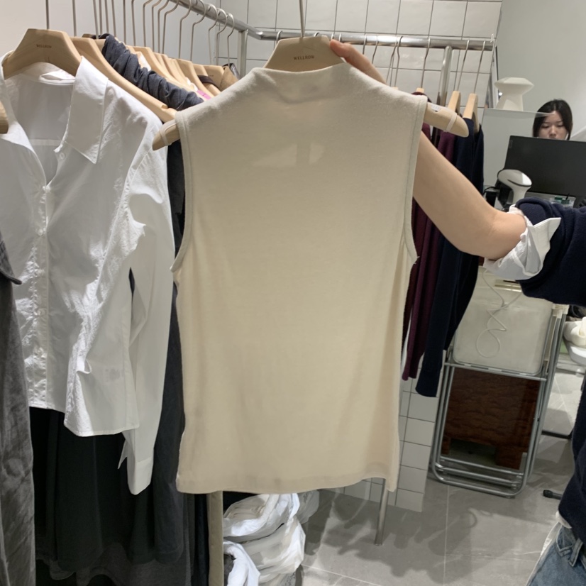 WELL ROW東大門直郵女士新款熱賣吊帶背心安哥拉羊毛高領無袖WELL ROW吊帶/背心圖色1淺米