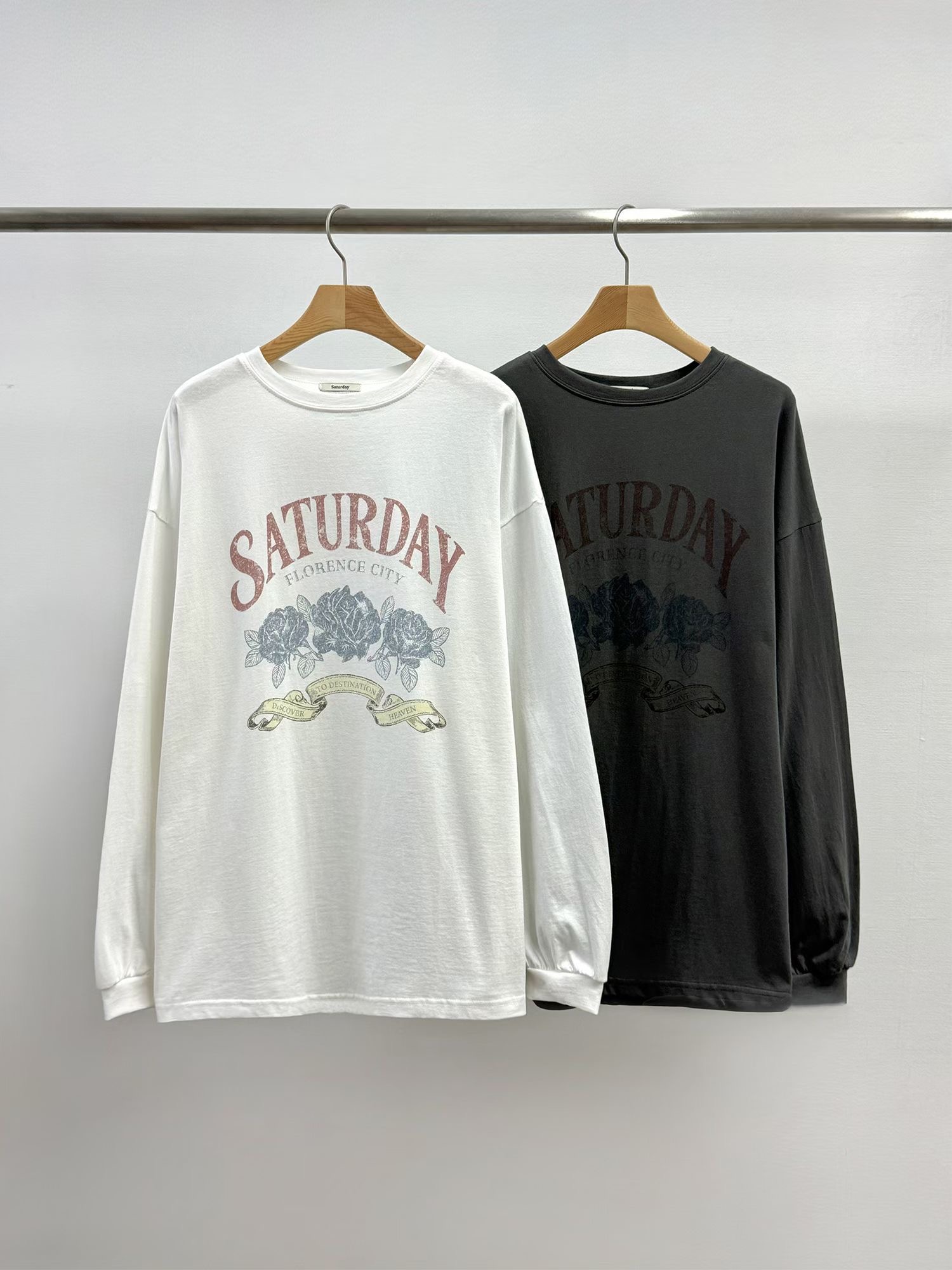 SATURDAY東大門實拍女裝新品休閑推薦真品時尚人氣長袖T恤SATURDAY長袖T恤圖色2左二色