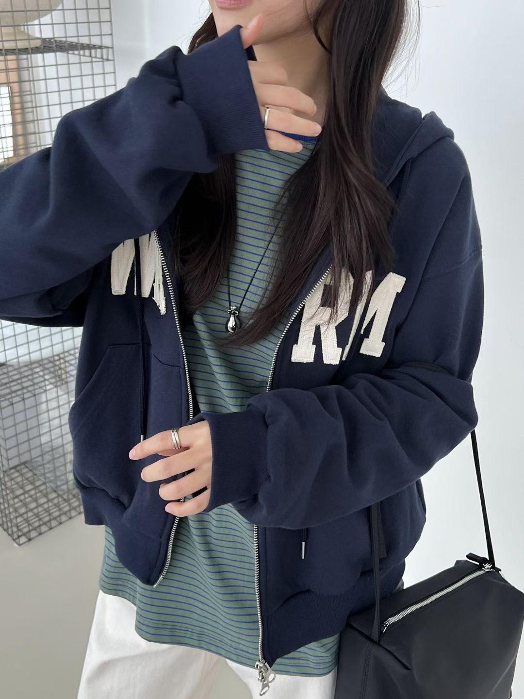 SATURDAY韓國代購女士新款休閑熱賣夾克拉鏈連帽衫不含內搭SATURDAY夾克