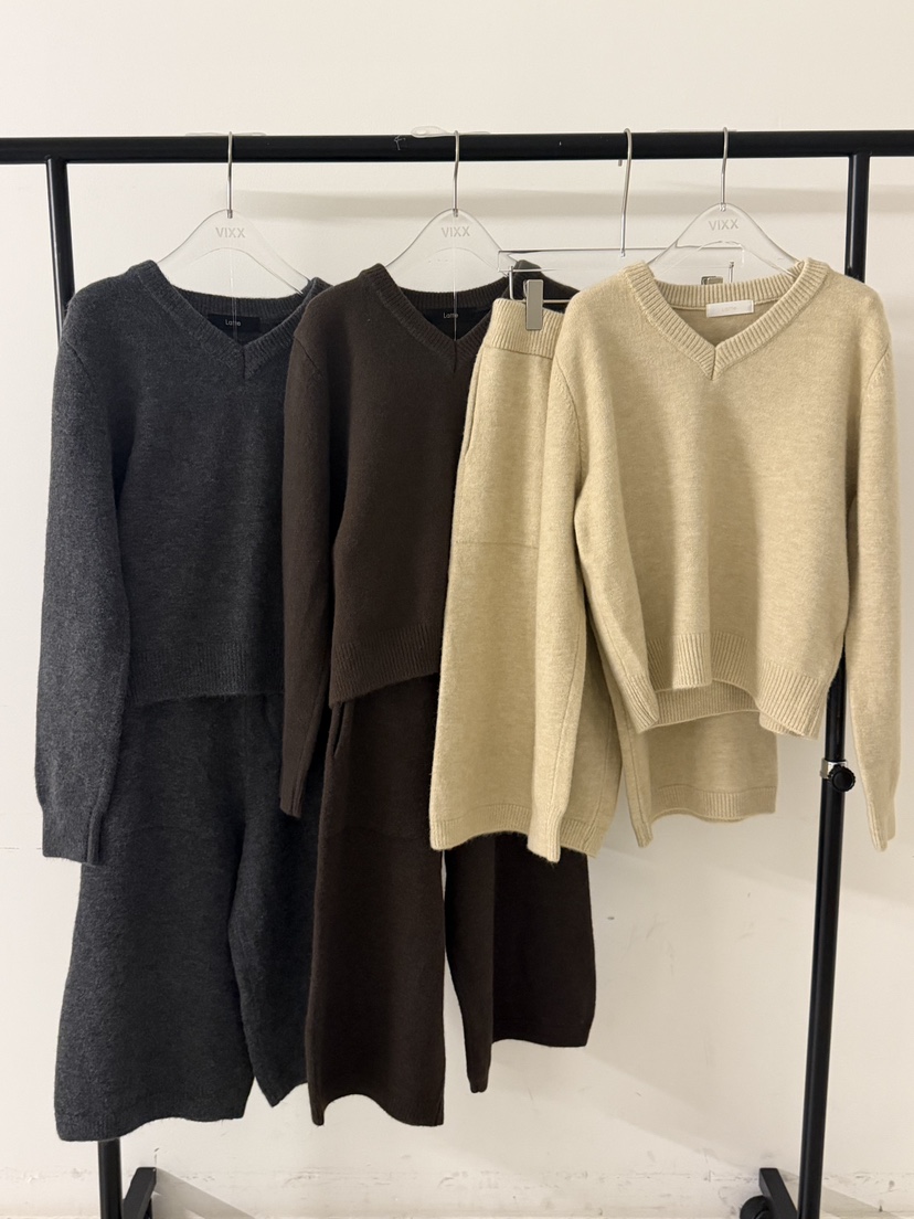 LATTE-P東大門直郵女裝新品人氣熱賣時尚真品套裝V領套裝LATTE-P套裝