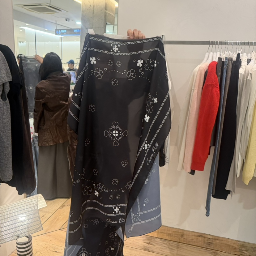 CREAM VILLA韓國代購女士新款真品圍巾披肩奶油色圍巾CREAM VILLA圍巾/披肩圖色3黑色