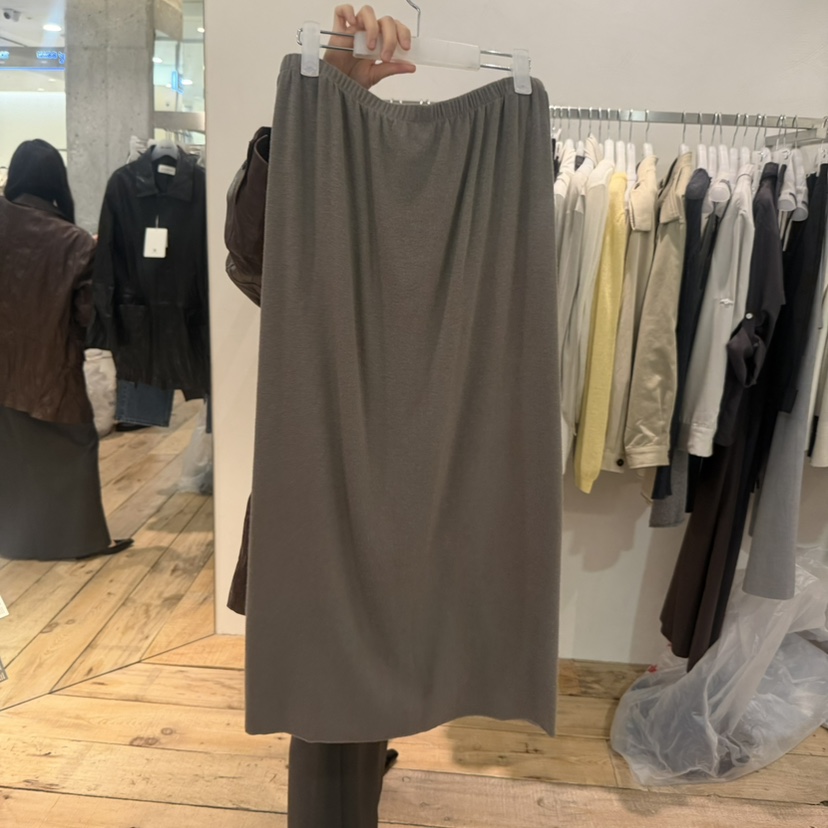 CREAM VILLA韓國直郵女裝新款推薦長裙羊毛CREAM VILLA長裙