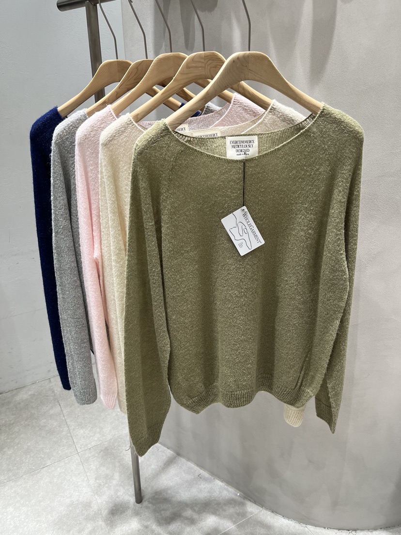 EVERCOMMERCE METICULOUSLY DESIGNED韓國直郵女裝新品熱賣針織衫EVERCOMMERCE METICULOUSLY DESIGNED針織衫