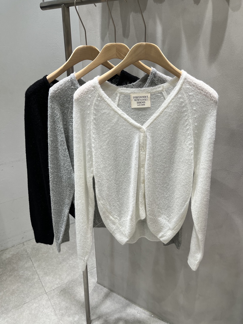 EVERCOMMERCE METICULOUSLY DESIGNED韓國代購女士新品人氣針織衫馬海毛EVERCOMMERCE METICULOUSLY DESIGNED針織衫