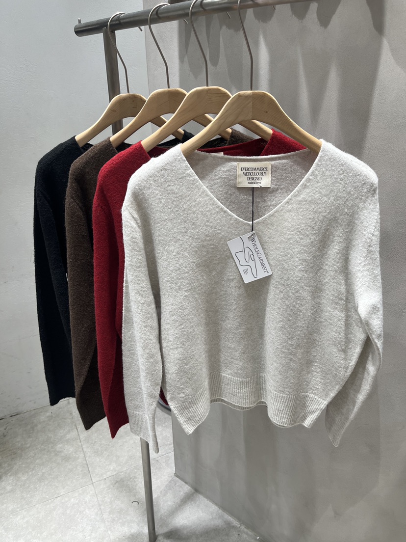 EVERCOMMERCE METICULOUSLY DESIGNED東大門直郵女裝新款休閑針織衫EVERCOMMERCE METICULOUSLY DESIGNED針織衫