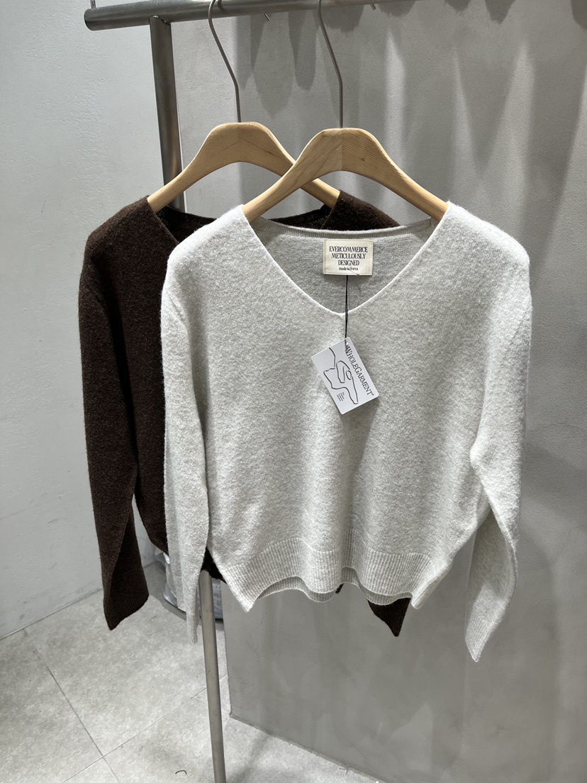 EVERCOMMERCE METICULOUSLY DESIGNED東大門直郵女裝新款休閑針織衫EVERCOMMERCE METICULOUSLY DESIGNED針織衫