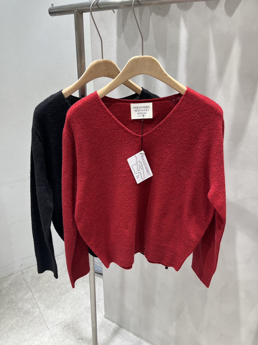 EVERCOMMERCE METICULOUSLY DESIGNED東大門直郵女裝新款休閑針織衫EVERCOMMERCE METICULOUSLY DESIGNED針織衫