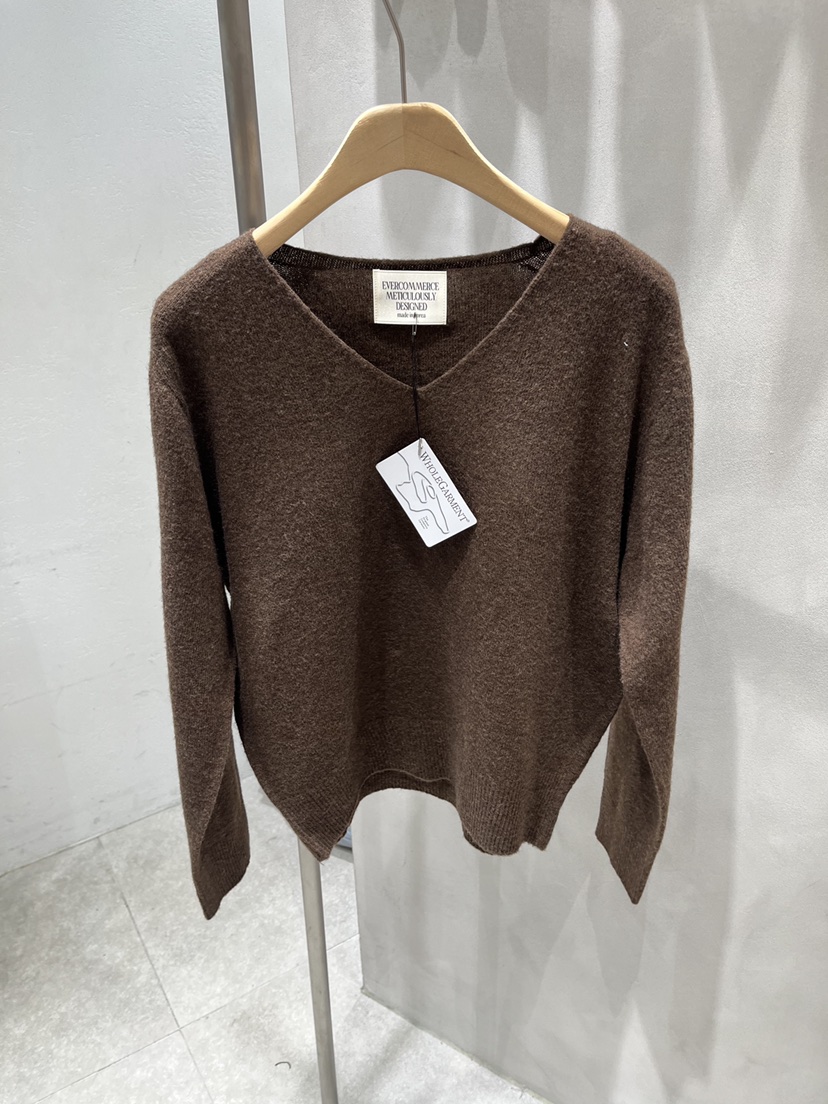 EVERCOMMERCE METICULOUSLY DESIGNED東大門直郵女裝新款休閑針織衫EVERCOMMERCE METICULOUSLY DESIGNED針織衫圖色2