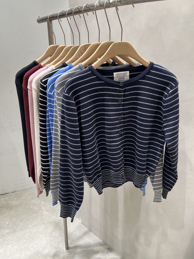 EVERCOMMERCE METICULOUSLY DESIGNED韓國直郵女士新品時尚針織衫開衫條紋EVERCOMMERCE METICULOUSLY DESIGNED針織衫