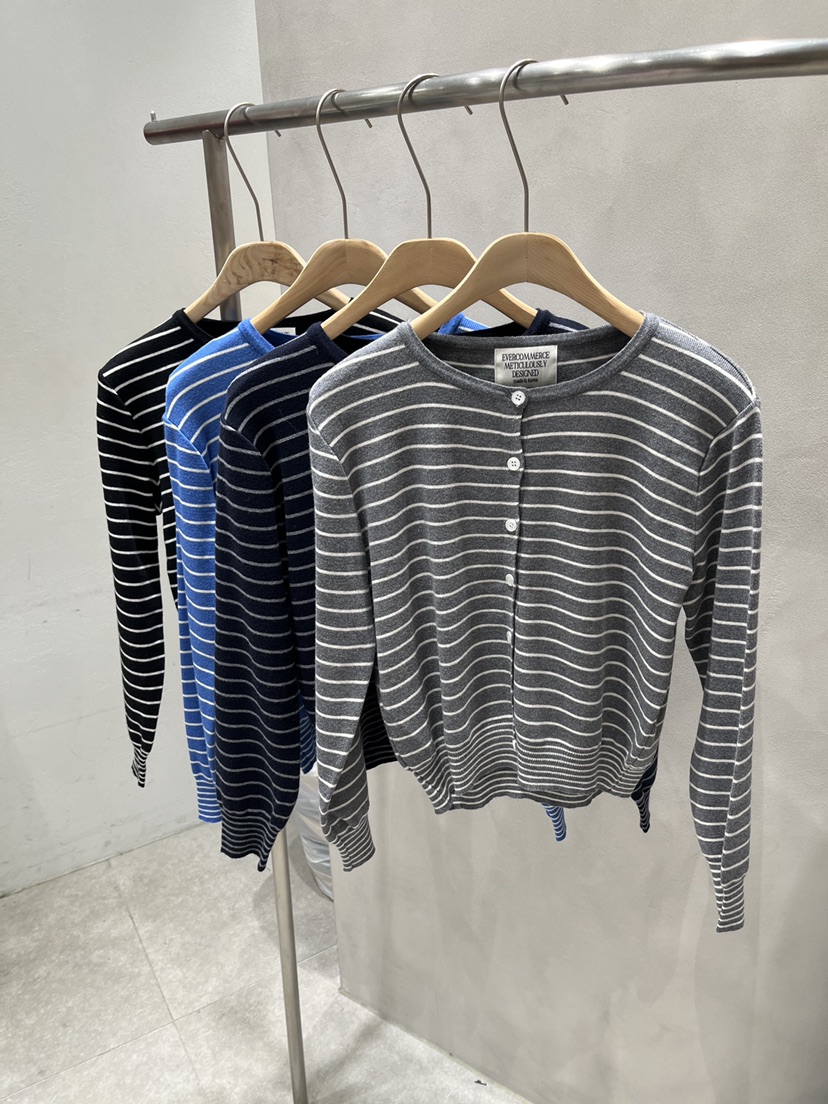 EVERCOMMERCE METICULOUSLY DESIGNED韓國直郵女士新品時尚針織衫開衫條紋EVERCOMMERCE METICULOUSLY DESIGNED針織衫