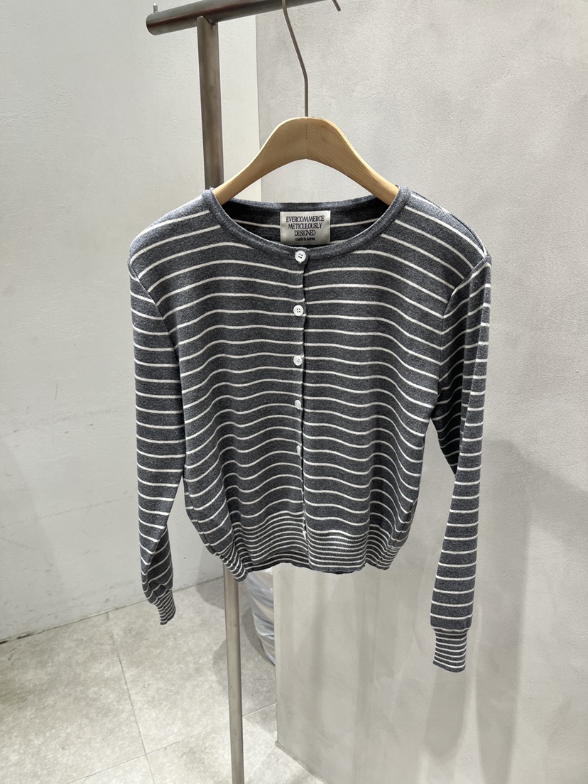 EVERCOMMERCE METICULOUSLY DESIGNED韓國直郵女士新品時尚針織衫開衫條紋EVERCOMMERCE METICULOUSLY DESIGNED針織衫圖色1
