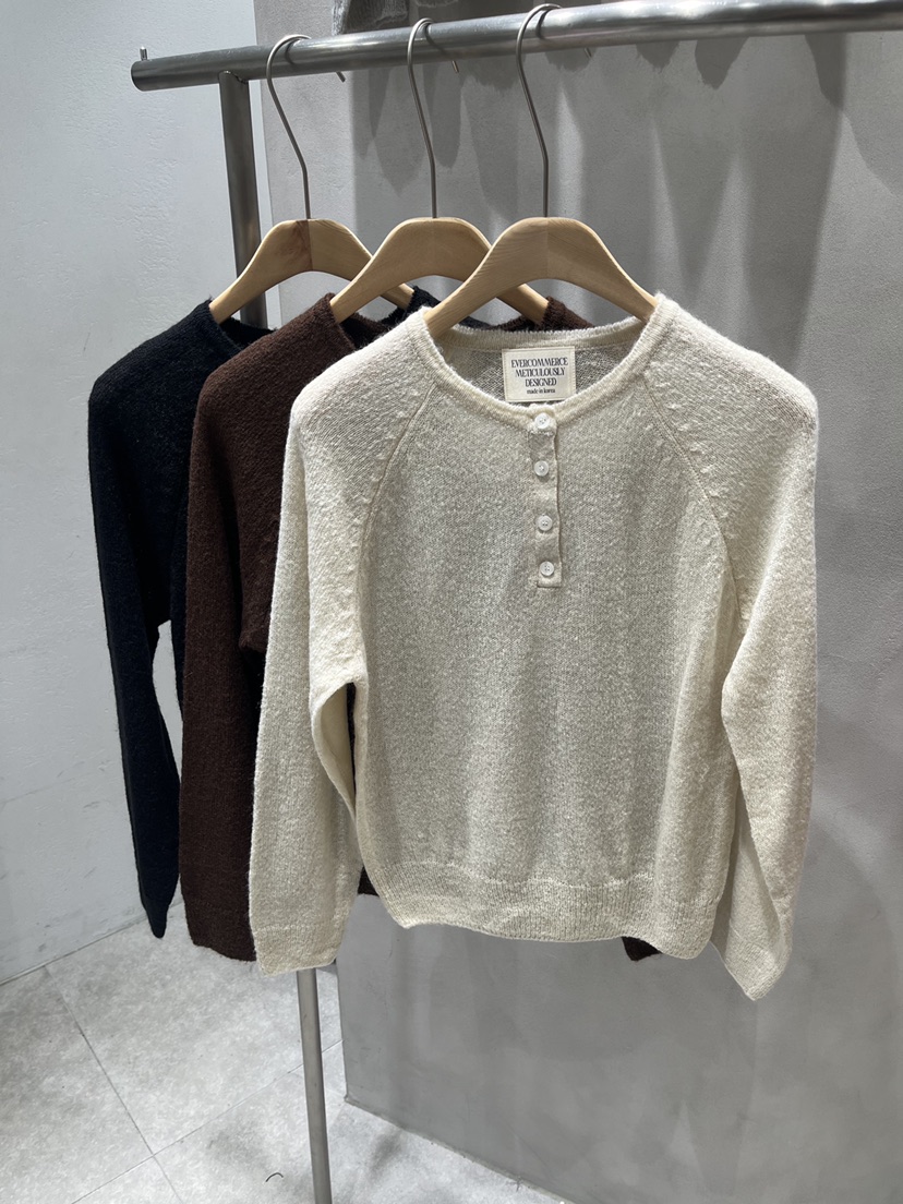 EVERCOMMERCE METICULOUSLY DESIGNED東大門實拍女士新款休閑針織衫馬海毛EVERCOMMERCE METICULOUSLY DESIGNED針織衫