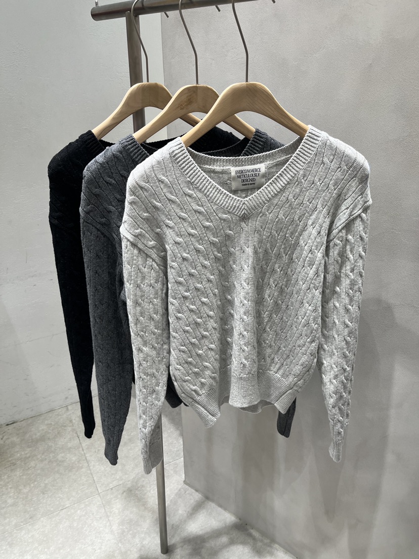 EVERCOMMERCE METICULOUSLY DESIGNED東大門直郵女士新款人氣針織衫棉質EVERCOMMERCE METICULOUSLY DESIGNED針織衫