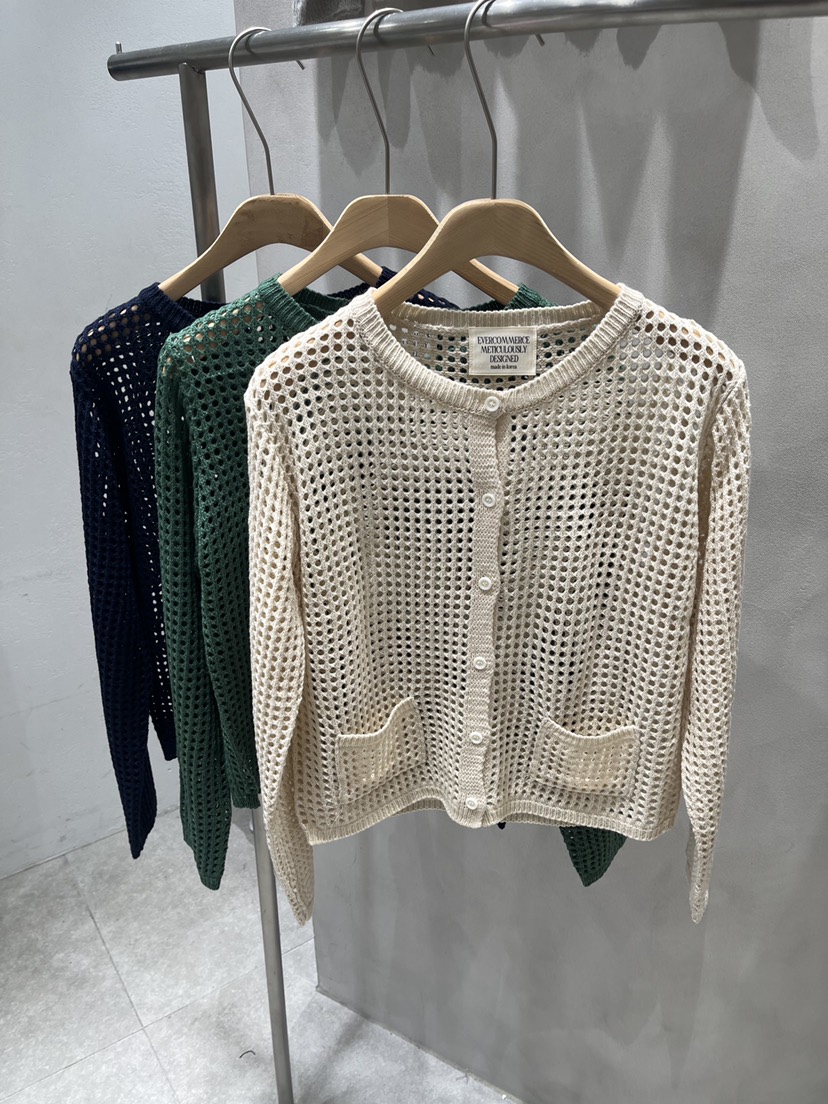 EVERCOMMERCE METICULOUSLY DESIGNED東大門代購女裝新品人氣針織衫EVERCOMMERCE METICULOUSLY DESIGNED針織衫