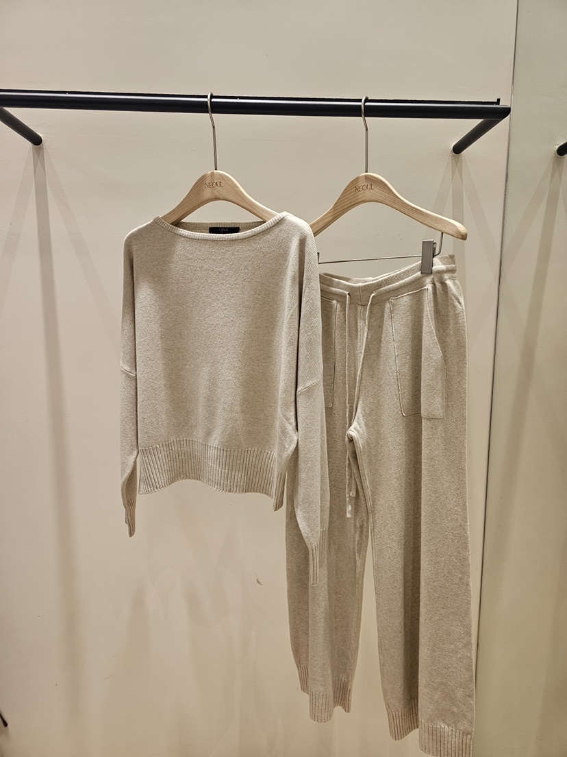 NEOUL東大門代購女裝新款時尚熱賣休閑真品推薦人氣套裝船領NEOUL/ahin雙領標簽套裝圖色3