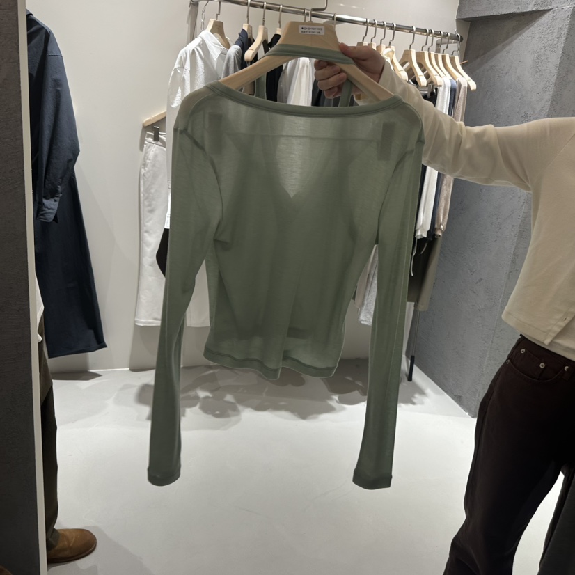 GENTLE B/LOVENTINA東大門代購女士新品時尚針織衫露背GENTLE B/LOVENTINA針織衫