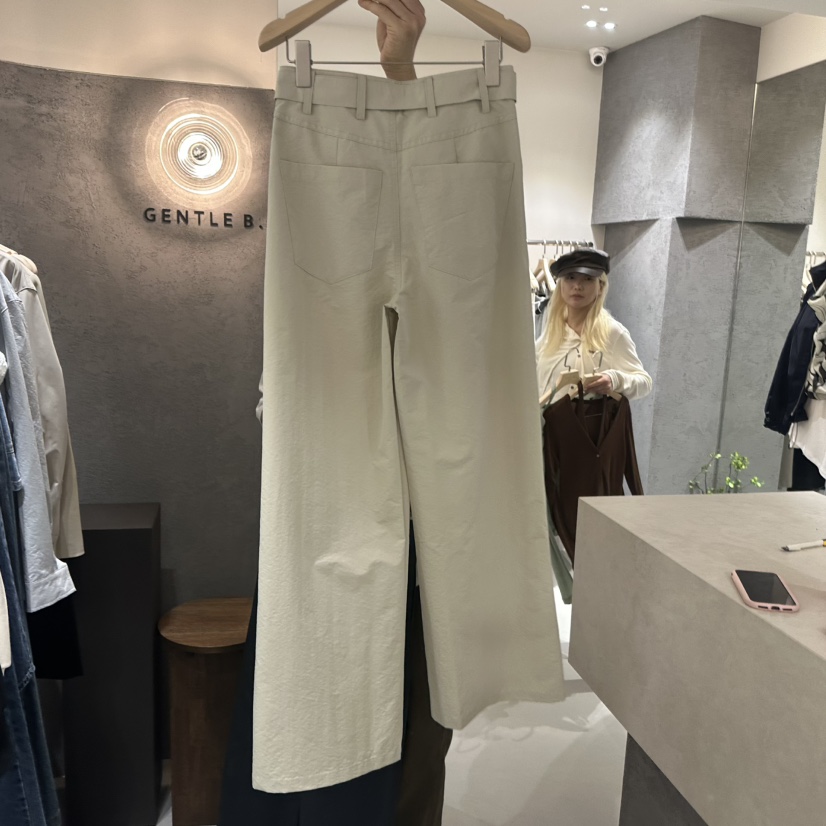 GENTLE B/LOVENTINA東大門實拍女裝新款人氣休閑褲含腰帶GENTLE B/LOVENTINA休閑褲