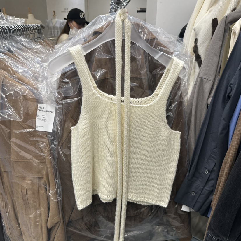 HELVETICA韓國代購女裝新品真品熱賣休閑推薦吊帶背心含脖帶HELVETICA吊帶/背心圖色1