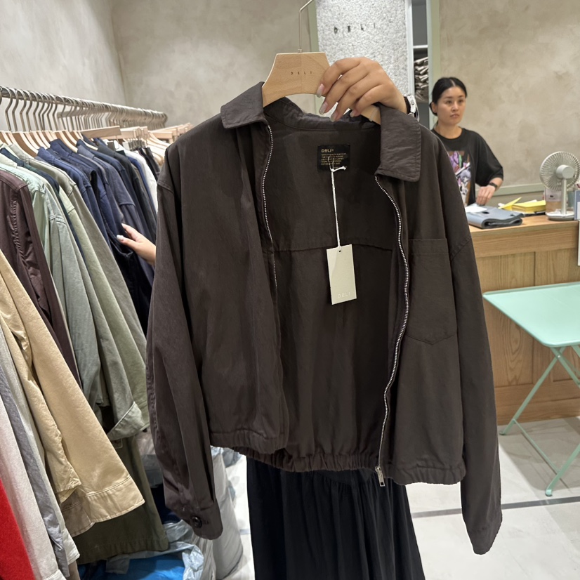 DELI JENNY東大門實拍女裝新品時尚熱賣推薦休閑真品夾克DELI JENNY夾克圖色2