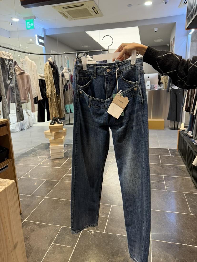 SOPHISTICATE東大門實拍女士新品時尚真品熱賣人氣牛仔褲SOPHISTICATE牛仔褲