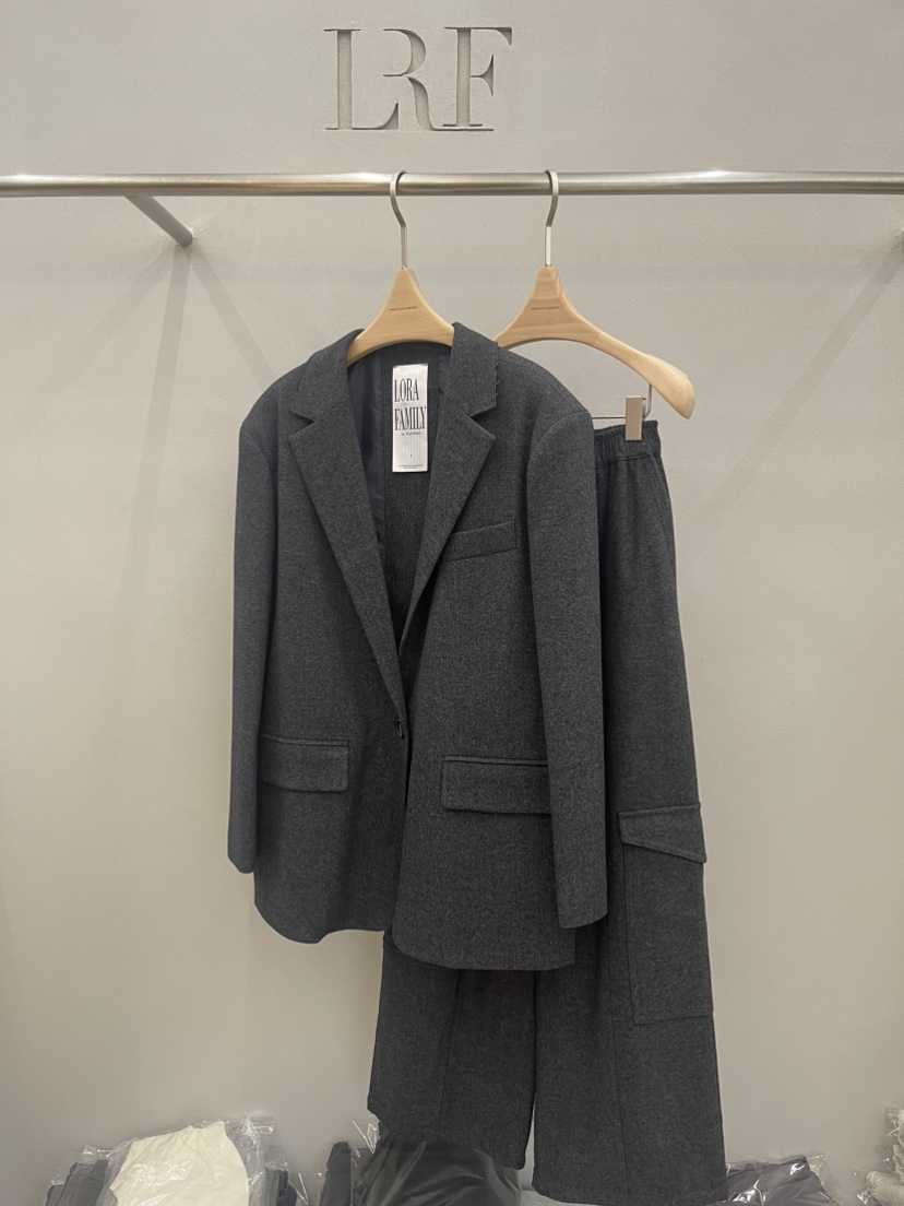 PLUS HONG-P東大門代購女裝新款真品西裝西服羊毛人字紋LORA FAMILY/PLUS HONG西裝/西服