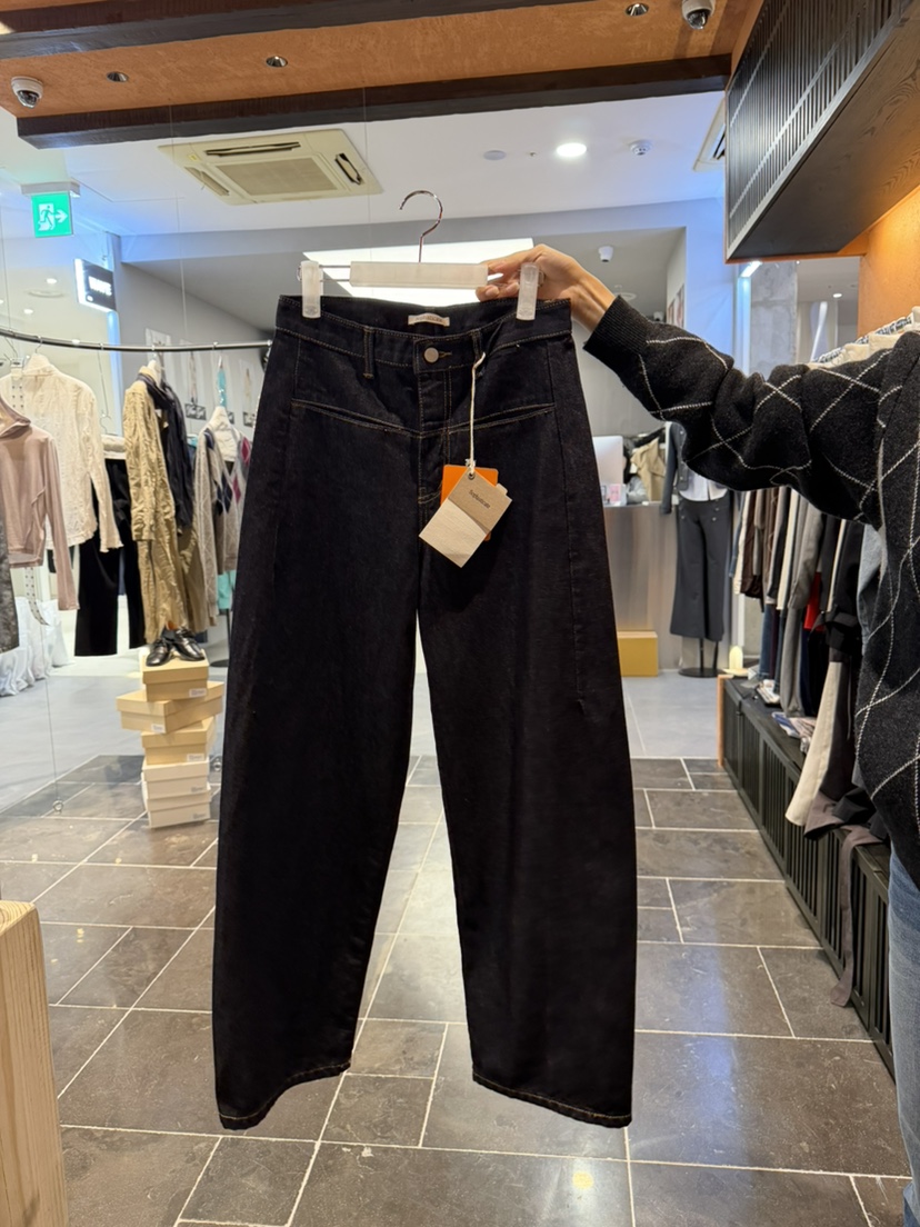 SOPHISTICATE東大門直郵女士新品人氣休閑時尚熱賣牛仔褲SOPHISTICATE牛仔褲