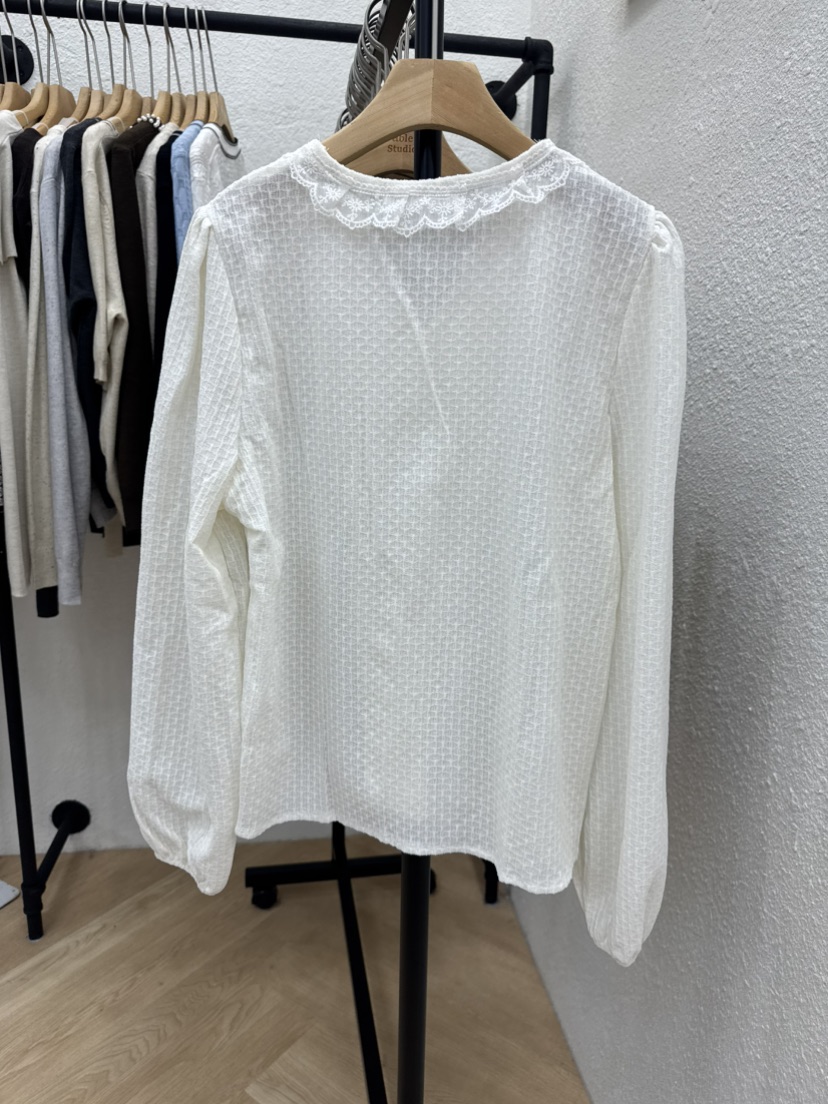 ABLESTUDIO東大門代購女士新品人氣真品熱賣襯衫蕾絲衫拉絲ABLESTUDIO襯衫/蕾絲衫