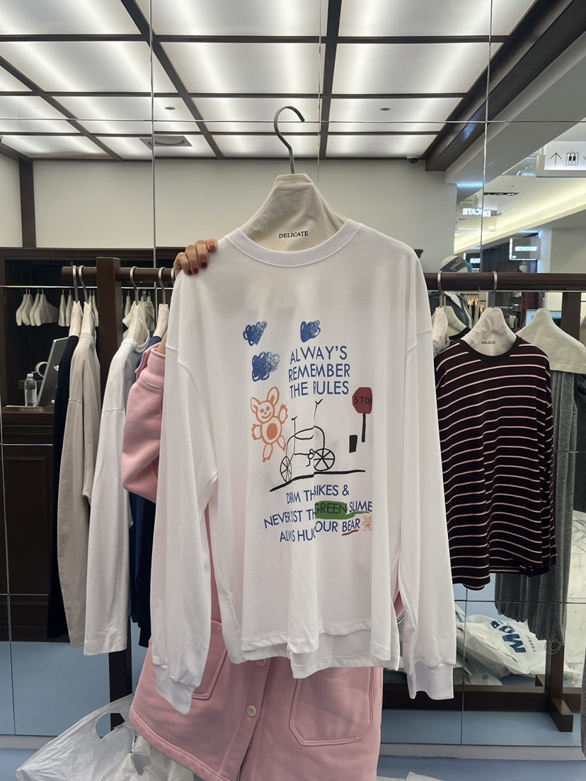 DELICATE韓國直郵女裝新品真品休閑推薦時尚熱賣人氣長袖T恤DELICATE長袖T恤圖色1