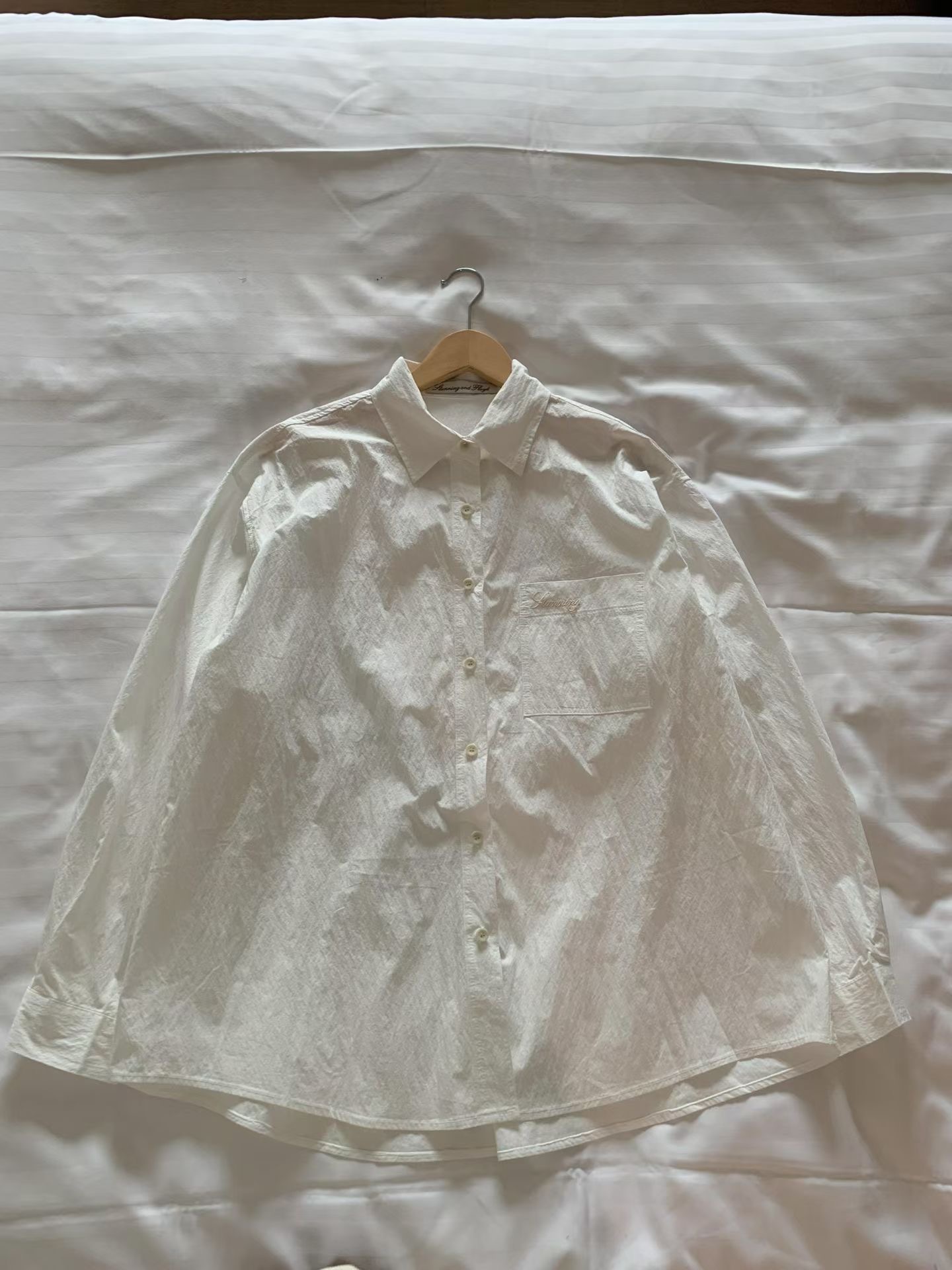 STUNNING-스터닝-OT東大門直郵女士新品熱賣襯衫蕾絲衫STUNNING襯衫/蕾絲衫圖色1