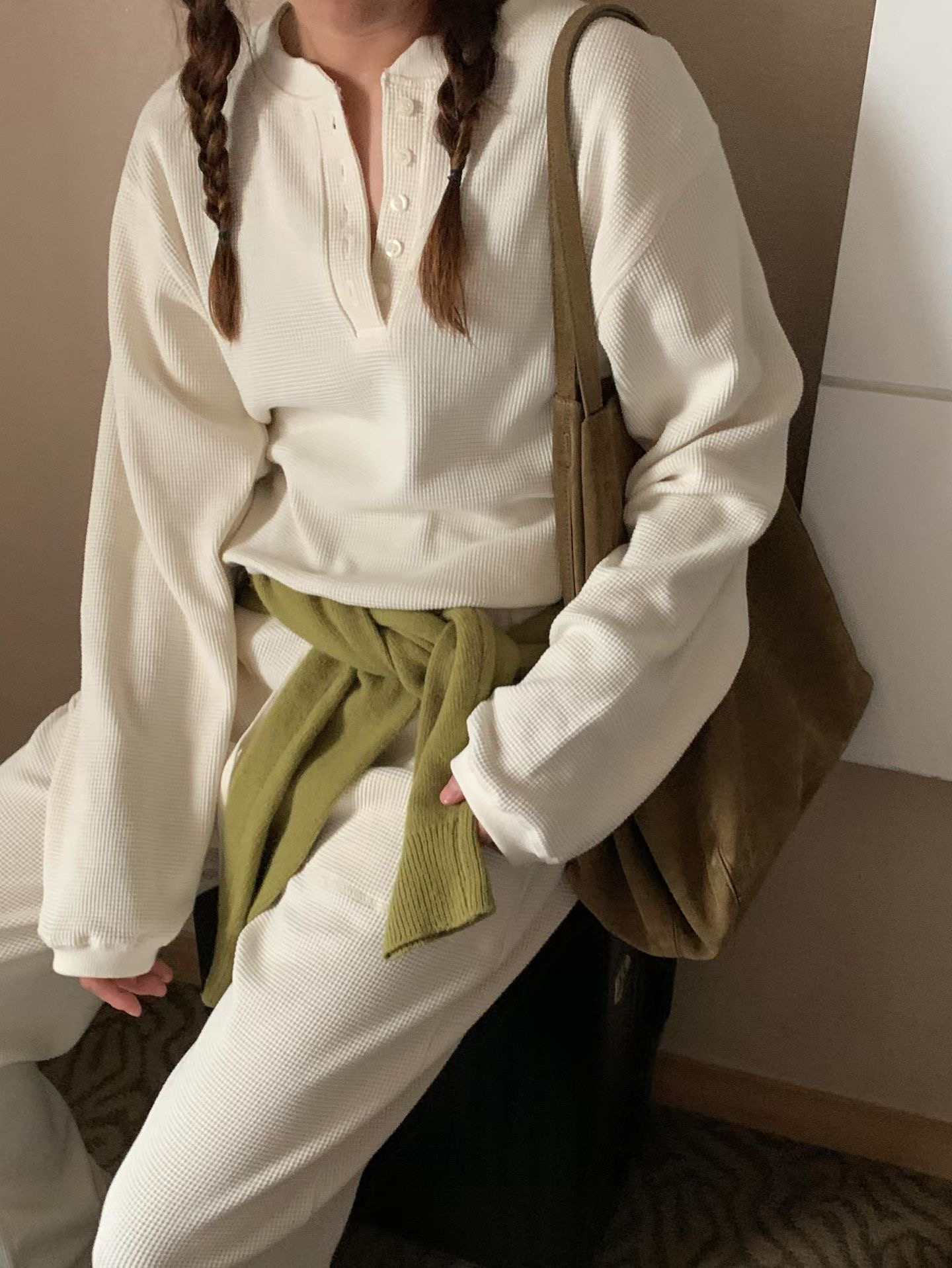 STUNNING-스터닝-OT東大門代購女士新款推薦衛衣不含內搭STUNNING衛衣圖色4