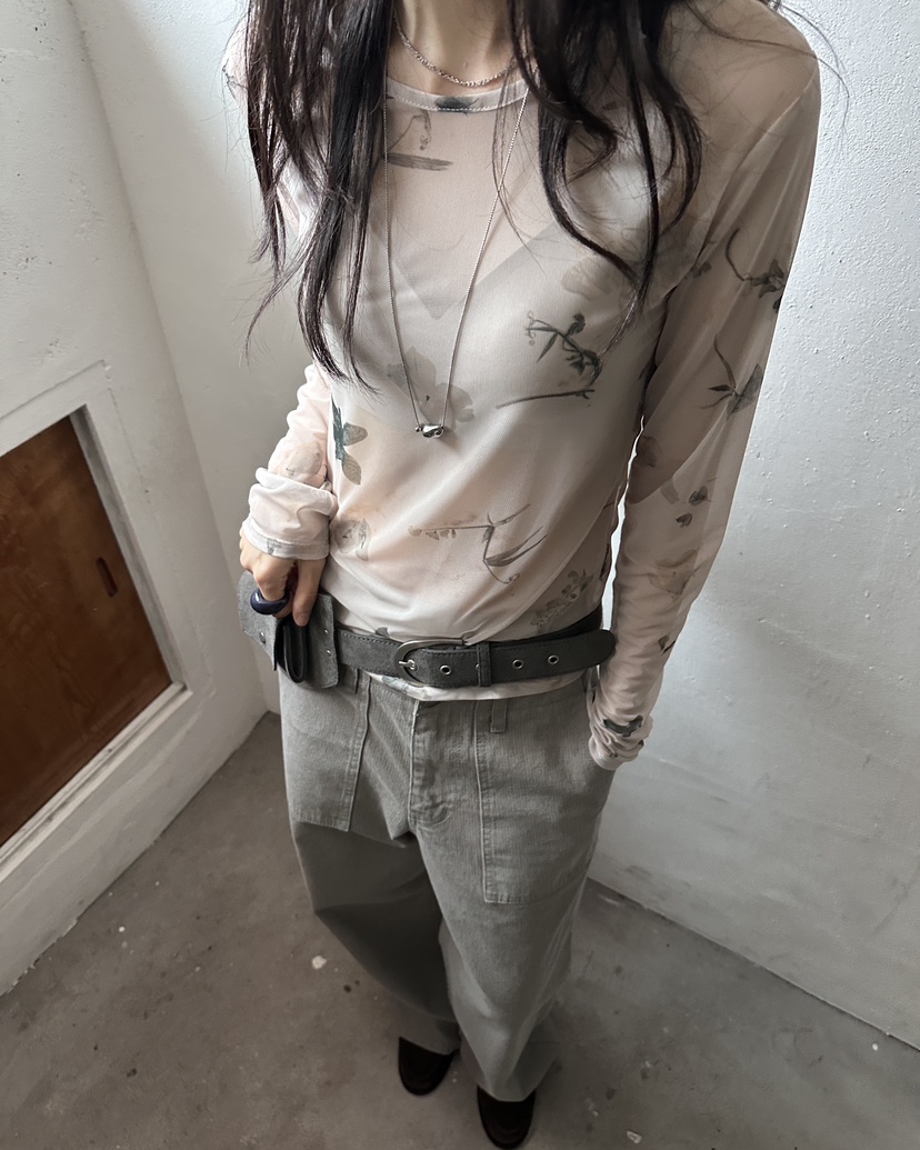 HOWDY/FACT THE NERD韓國直郵女裝新款時尚熱賣長袖T恤HOWDY/FACT THE NERD長袖T恤