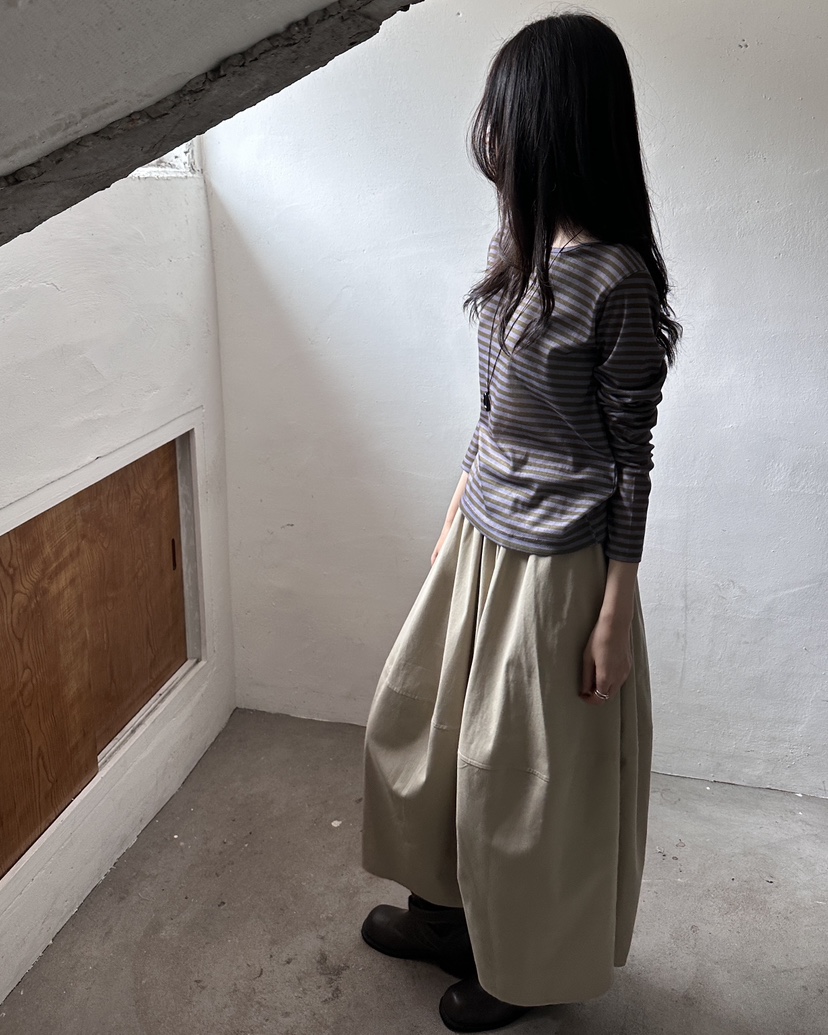HOWDY/FACT THE NERD東大門實拍女士新品熱賣人氣長袖T恤HOWDY/FACT THE NERD長袖T恤