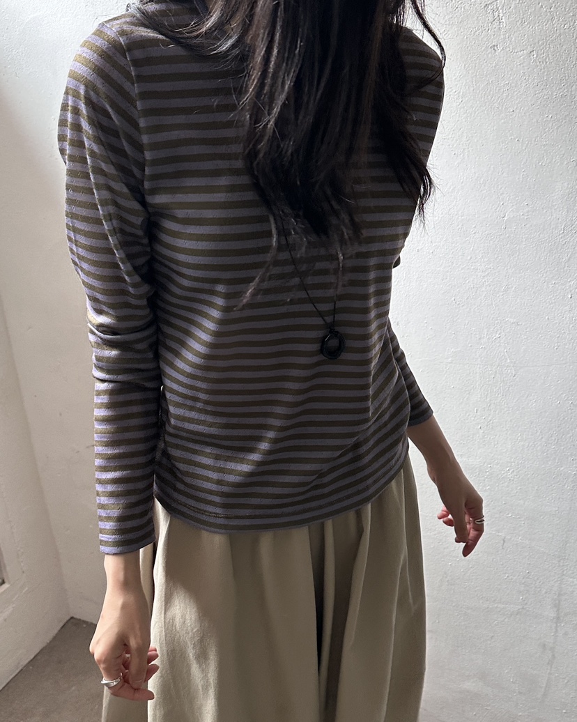 HOWDY/FACT THE NERD東大門實拍女士新品熱賣人氣長袖T恤HOWDY/FACT THE NERD長袖T恤