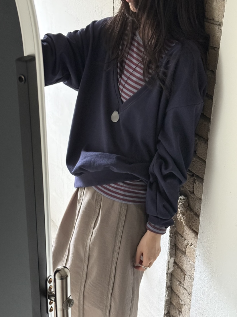 HOWDY/FACT THE NERD東大門實拍女士新品熱賣人氣長袖T恤HOWDY/FACT THE NERD長袖T恤
