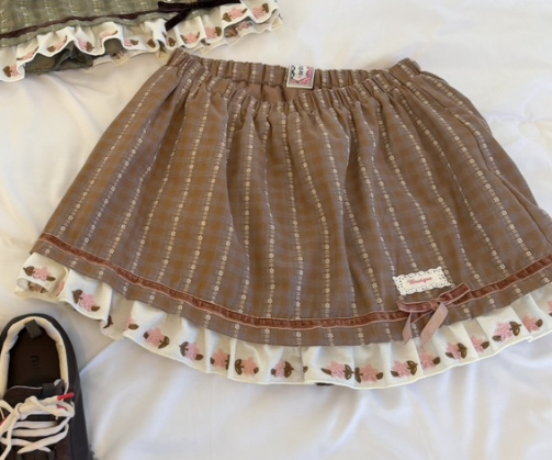 BOUTIQUE-L東大門實拍女裝新品推薦時尚真品休閑短裙刺繡BOUTIQUE-L短裙圖色1