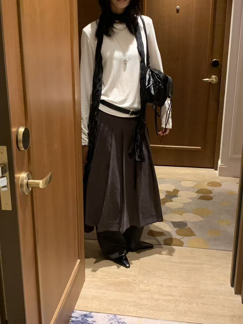 LOFN東大門實拍女裝新品時尚休閑真品推薦熱賣人氣長裙褶皺LOFN長裙
