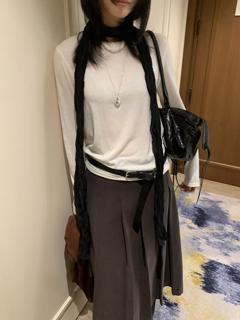 LOFN韓國直郵女裝新款時尚人氣真品推薦休閑熱賣長袖T恤LOFN長袖T恤