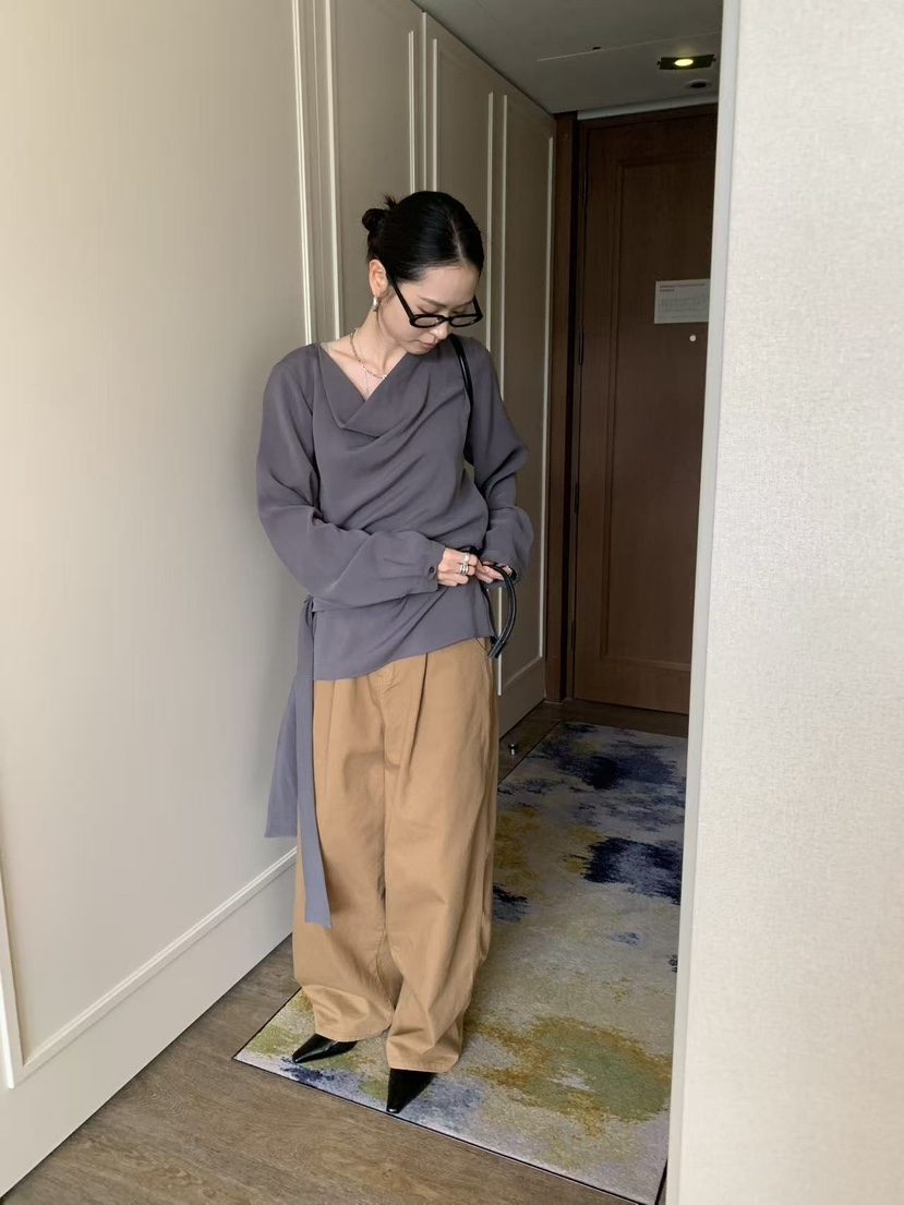 LOFN韓國代購女裝新品真品職業時尚人氣推薦休閑襯衫蕾絲衫LOFN襯衫/蕾絲衫
